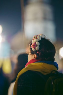 Trafalgar Meydanı, Londra - 124; İngiltere - 2022,03.08: Ukrayna halkı protesto ediyor, binlercesi Rusya 'ya İngiliz Hükümeti, AB ve ABD' den Ukrayna 'daki savaşı durdurmak için daha sert yaptırımlar talep etmek üzere toplandı