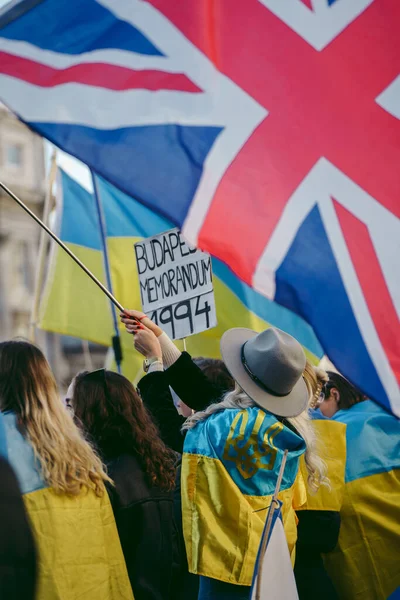 Hükümet Londra 124 Ngiltere 2022 Ukrayna Halkı Protesto Etti Binlercesi — Stok fotoğraf