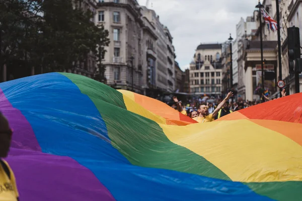 London 2022 People Huge Rainbow Flag Celebrating London Lgbtq Pride — Foto de Stock
