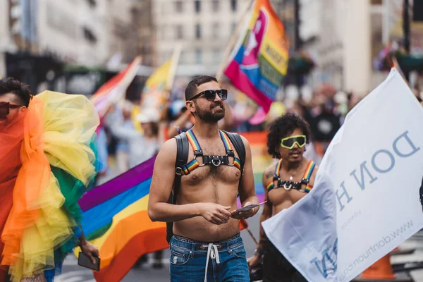 London 2022 People Flags Banners Celebrating London Lgbtq Pride Parade 스톡 이미지