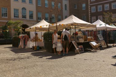 Richmond, London | UK - 2022.08.14: Duck Pond Market Richmond in Heron Square