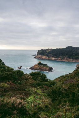 Portelet Tower, Jersey, 1808 yılında İngilizlerin Lle au Guerdain gelgit adasında inşa ettikleri bir Martello kulesidir.