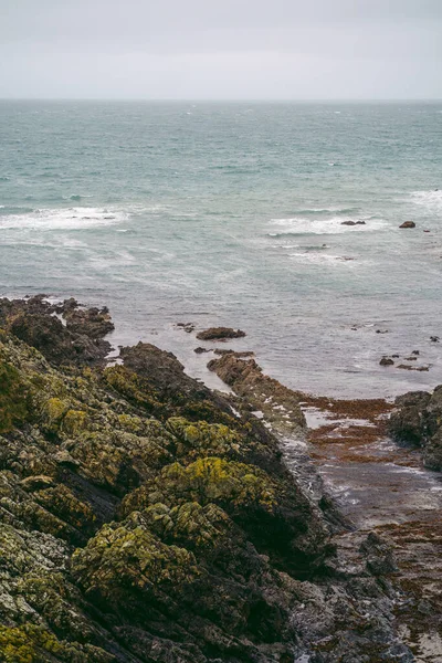 Prachtig Uitzicht Kust Jersey Island Kanaaleilanden Koude Bewolkte Dag — Stockfoto