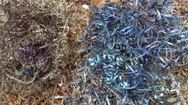 Paslı talaşlı video. Patates kızartmalı kova. Teknoloji.