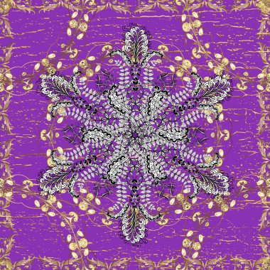 Beyaz, siyah ve menekşe renkleri ve altın elementler üzerinde altın pürüzsüz desen. Kusursuz damaske klasik altın desen. Tekrarlayan ögelerle soyut arkaplan.