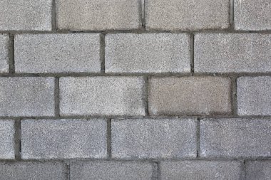 Tuğla ve duvarları alçıyla kapla