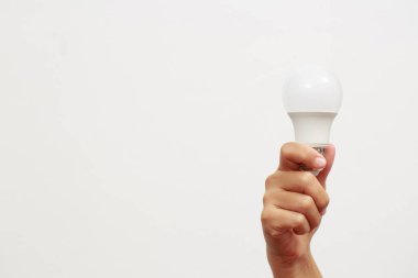 LED ampuller elektrik faturanızı neredeyse ikiye katlar..