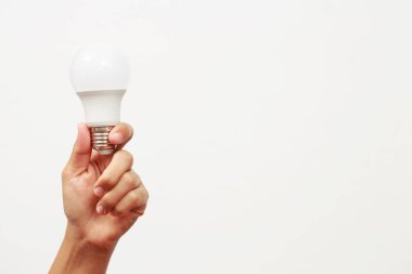 LED ampuller elektrik faturanızı neredeyse ikiye katlar..