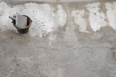 Beton karışımı, çimento, taş, kum ve suyun yanı sıra ilave kimyasallar ve diğer karışık maddelerin girişimidir. Kararlı bir beton elde etmek için belirlenen oranda karıştır ve karıştır.