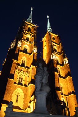 gece, wroclaw, Polonya, ostrow tumski St. john's cathedral