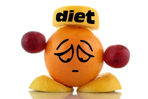Problemi di dieta. Raccolta di frutta divertenti su sfondo bianco — Foto Stock
