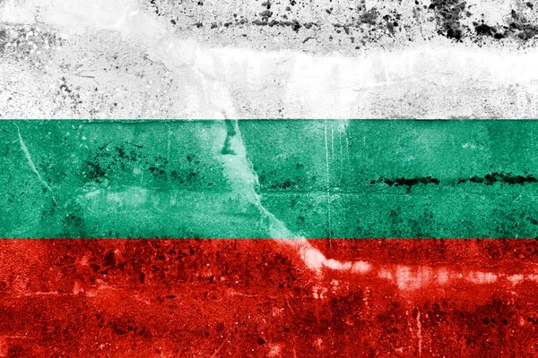 Vlajka Bulharska maloval na zdi grunge — Stock fotografie
