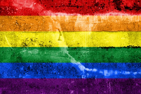 Rainbow Flag painted on grunge wall — Stock Photo, Image