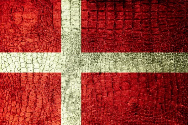 高級ワニ テクスチャに描かれたデンマークの旗 — ストック写真
