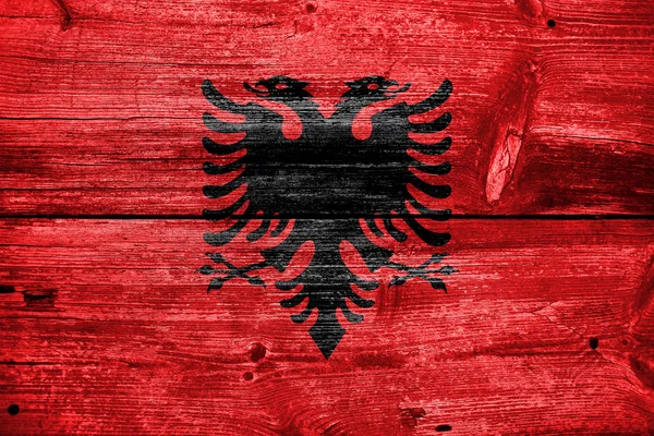 Albanien Flagge auf alten Holzplanken bemalt — Stockfoto