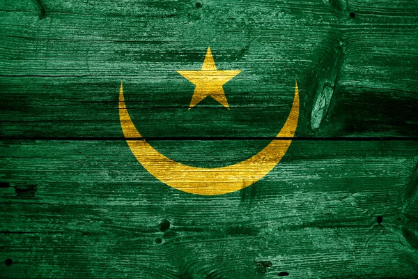 Mauritania Bandera pintada sobre madera vieja textura del tablón — Foto de Stock
