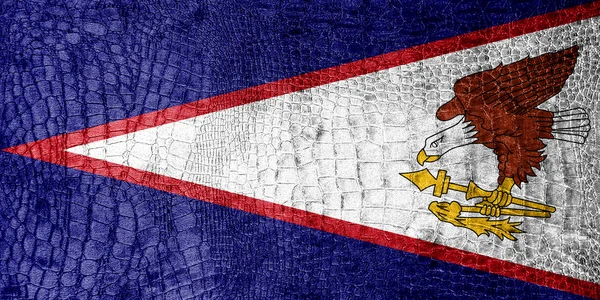 럭셔리 악어 텍스처에 그려진 미국령 사모아 깃발 — 스톡 사진