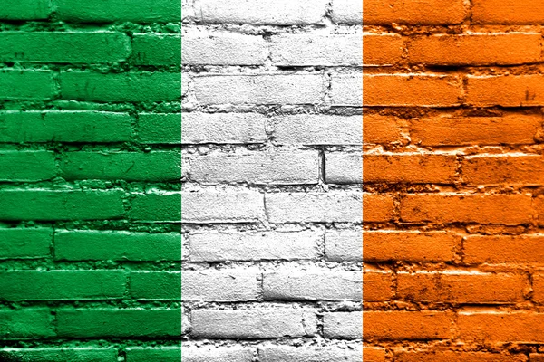Irlanda Bandiera dipinta su muro di mattoni — Foto Stock
