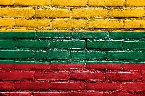 Lituania Bandiera dipinta su muro di mattoni — Foto Stock