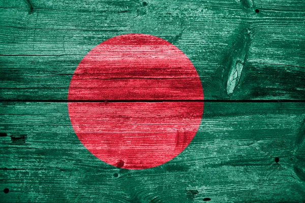 Bandera de Bangladesh pintada en textura de madera vieja — Foto de Stock