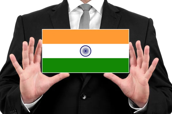 Zakenman houden een visitekaartje met india vlag — Stockfoto