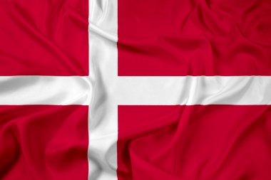 Danimarka bayrağı sallayarak