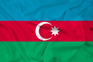 Azerbaycan bayrağı sallayarak