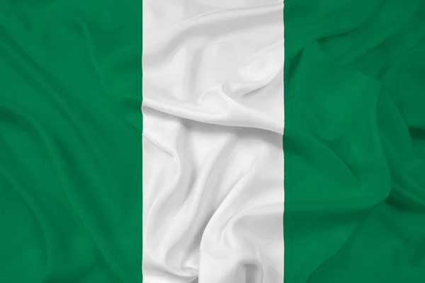 Drapeau du Nigeria agitant — Photo