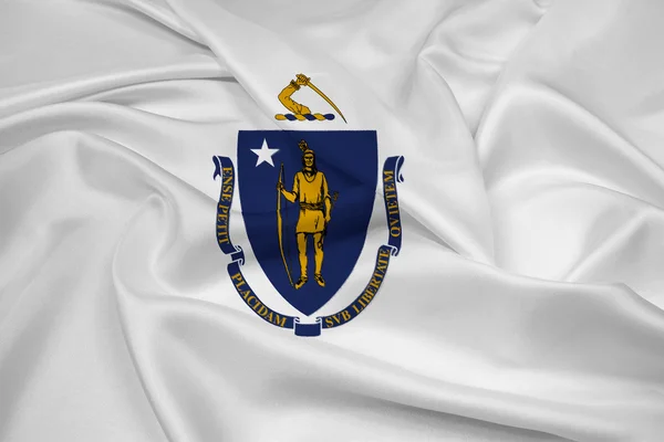 Massachusetts eyalet bayrağı sallayarak — Stok fotoğraf