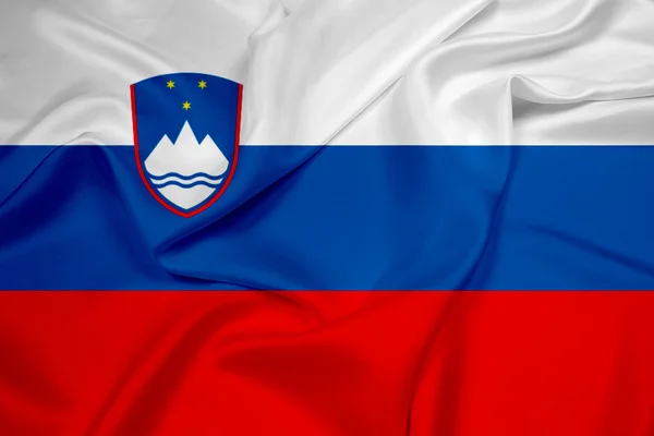 Bandeira da Eslovénia acenando — Fotografia de Stock