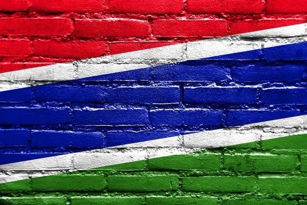 Gambia-Flagge an Ziegelwand gemalt — Stockfoto