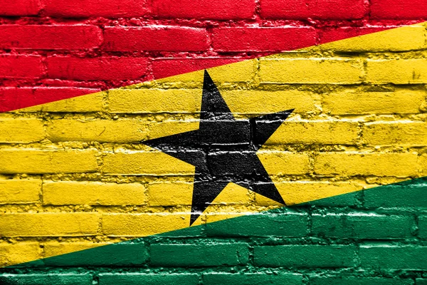 加纳国旗画在砖墙上 — 图库照片