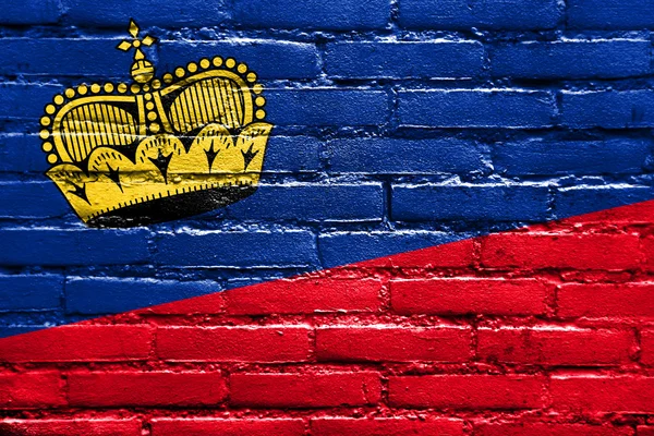 Flaga Liechtensteinu malowane na mur z cegły — Zdjęcie stockowe