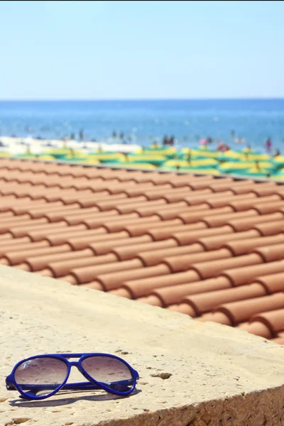 Óculos de sol no brilho — Fotografia de Stock