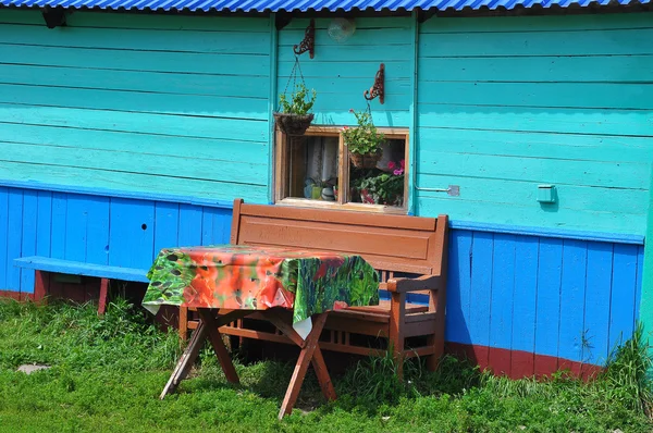 Table and bench — Stock Photo, Image