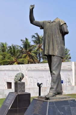 Dr. kwame nkrumah vanzalized heykel