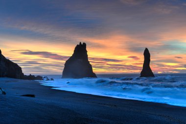reynisdrangar reynisfjara Beach