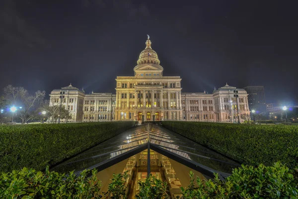 Texas stanie capitol budynku rozszerzenie, noc — Zdjęcie stockowe