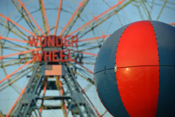 Wonder Wheel, Coney Island — Photo