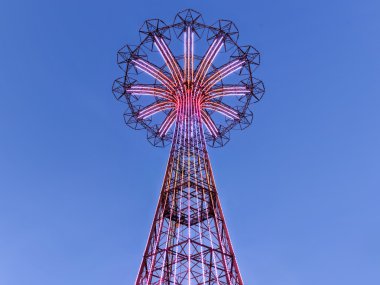 Coney Adası Paraşüt Atlayışı