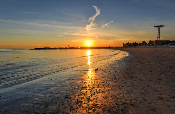 Brighton and Coney Island Beach Sunset — Stock Photo, Image