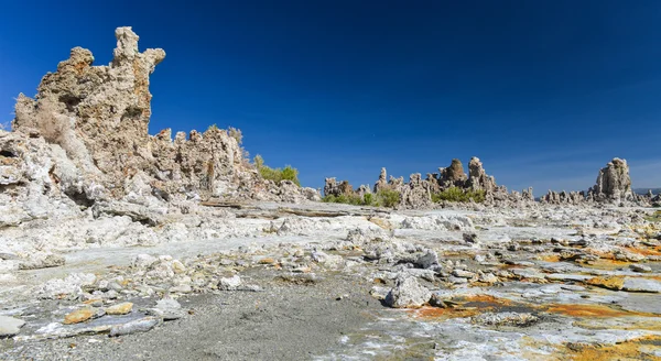 Formação de Tufa em Mono Lake, California — Fotografia de Stock