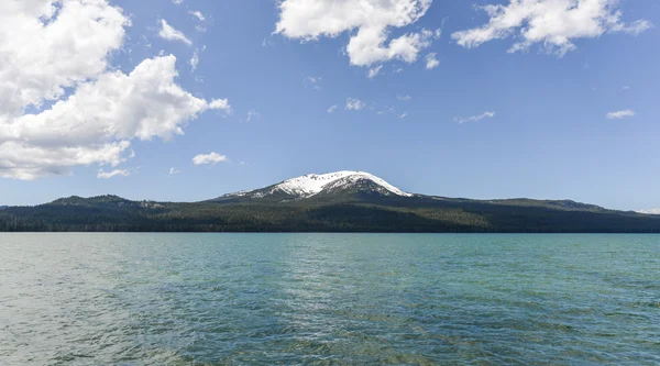 Diamantové jezero a mt.hood, oregon — Stock fotografie