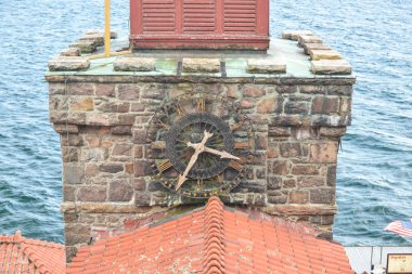 şarkıcı Kalesi, dark Island, new york