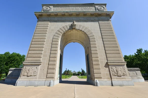 Royal military college denkmalbogen, kingston, ontario — Stockfoto