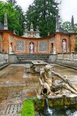 Hellbrunn Sarayı, Morzg, Salzburg, Avusturya şehrin Güney bölgesi yakınındaki Saray büyüklükte bir erken Barok villa.