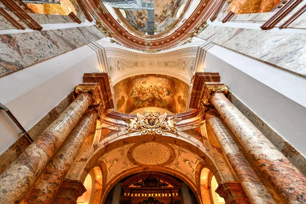 Viena Áustria Julho 2021 Cúpula Interior Karlskirche Igreja São Carlos — Fotografia de Stock