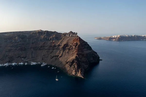 サントリーニ島 キクラデス諸島 ギリシャ ヨーロッパのカルデラの三畳紀の崖の眺め — ストック写真