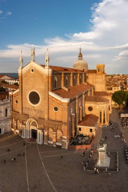 Basilica dei Santi Giovanni e Paolo, Venedik 'te San Zanipolo olarak bilinir. İtalya, Venedik Castello 'da bir kilise..