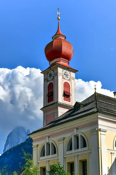 Yellow Orange Neoclassical Style Facade Catholic Parish Church Ulrich Ortisei — Stockfoto